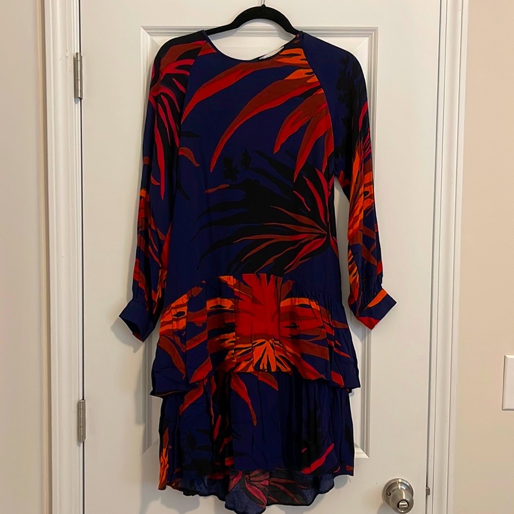 2 tier dress in US 10 by Closet London